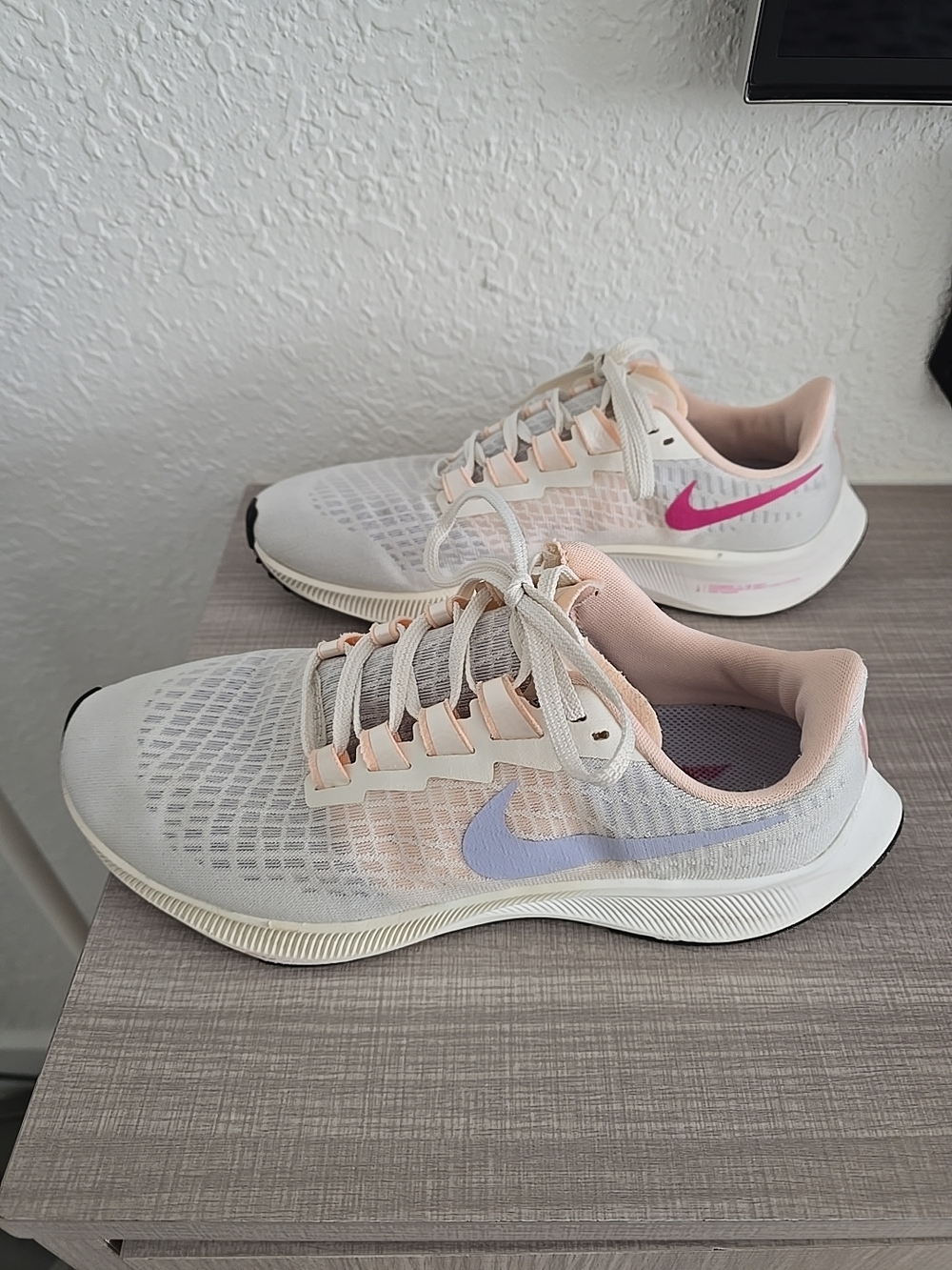 Nike Air Zoom Pegasus 37 Women's 9 Running Shoes Pale Ivory Pink BQ9647-102